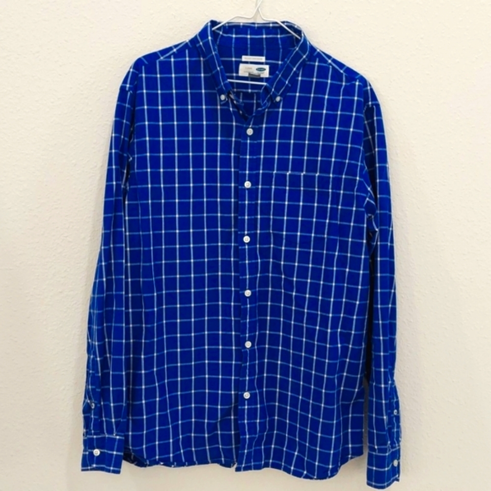 Old Navy Classic Button Down Shirt 👔